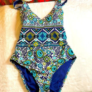 One piece swimsuit